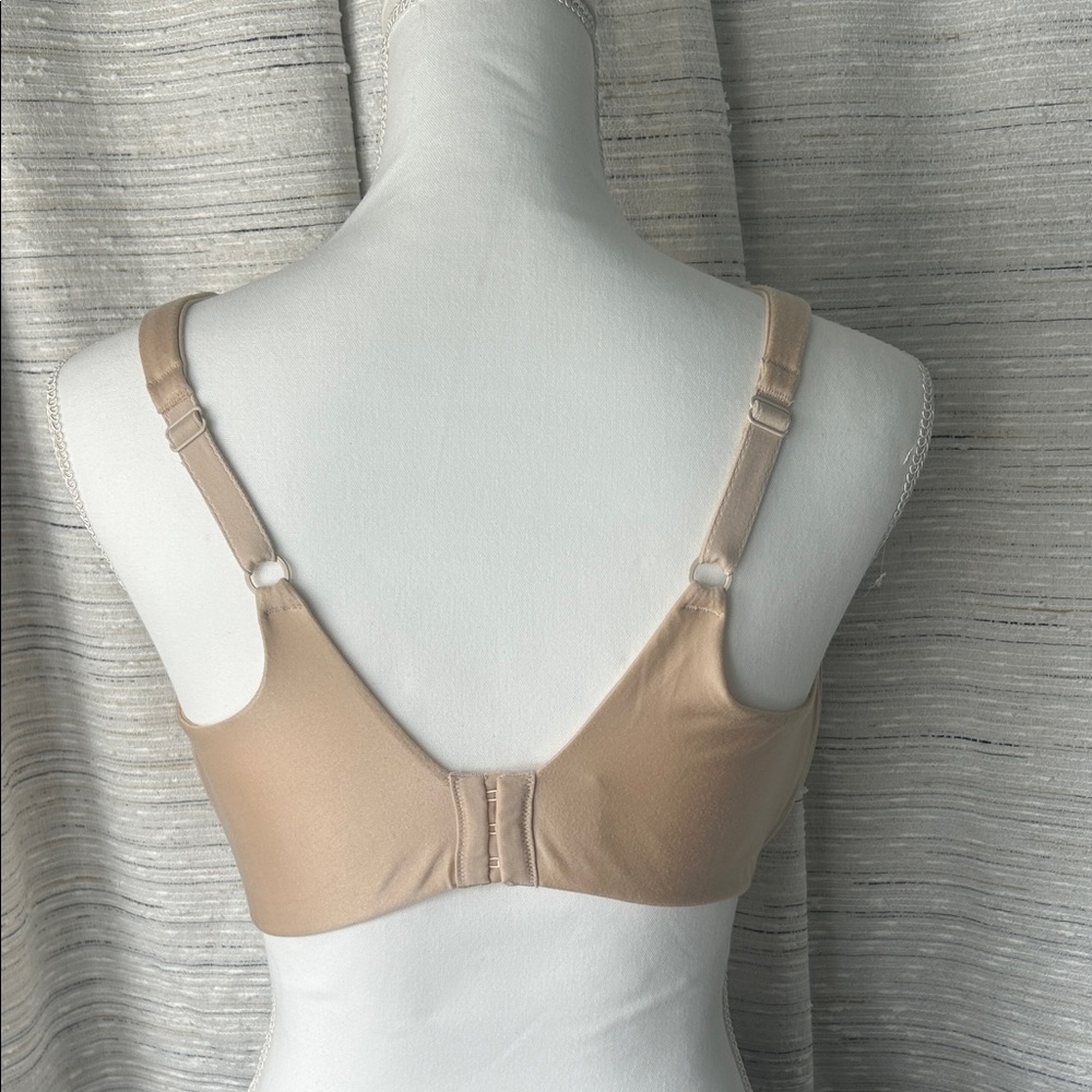 Maidenform Nude Underwire Bra - Picture 3 of 8
